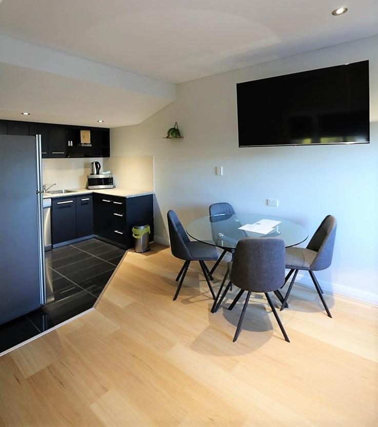 Dunsborough Apartments & Suites מראה חיצוני תמונה