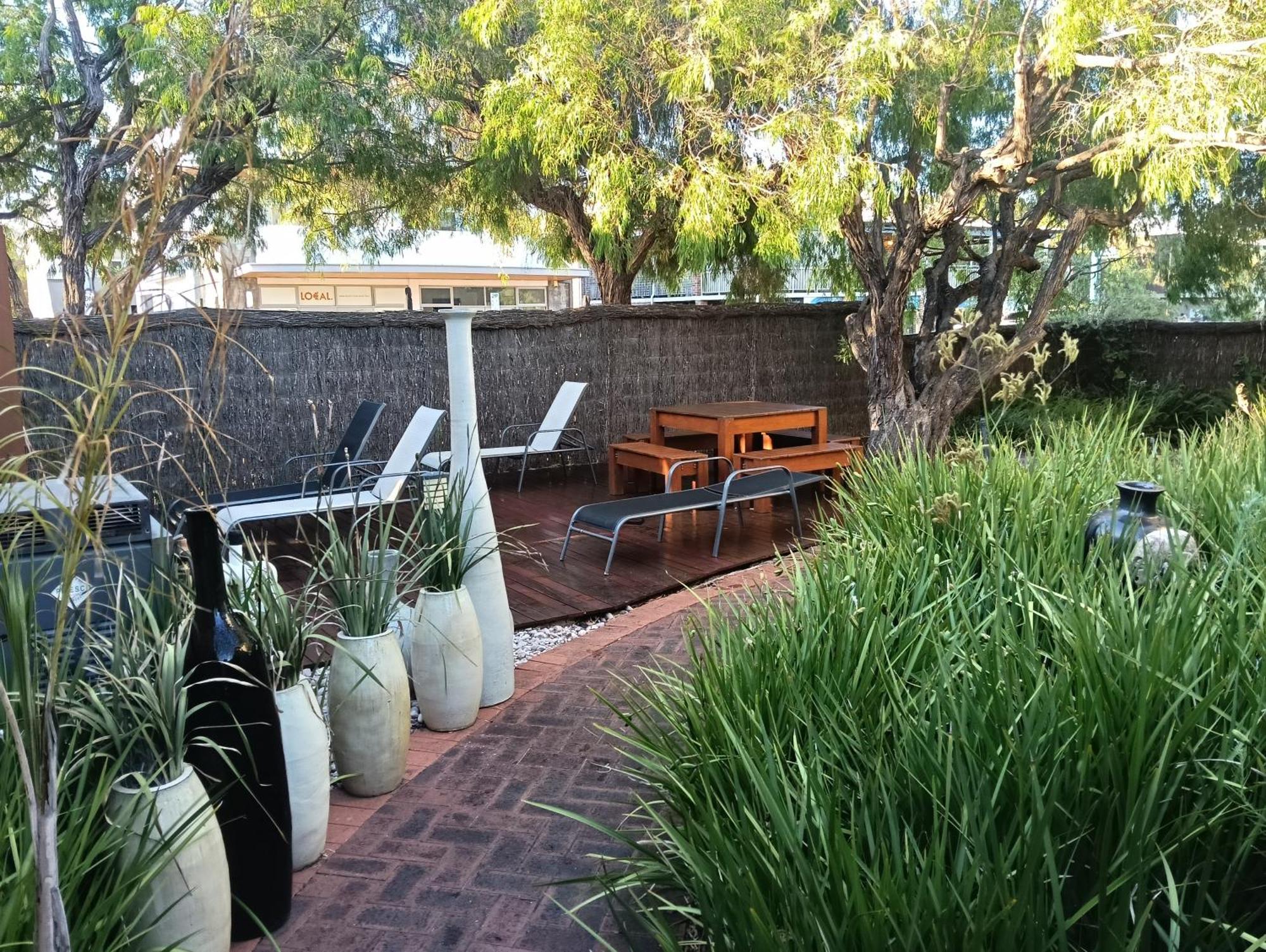 Dunsborough Apartments & Suites מראה חיצוני תמונה